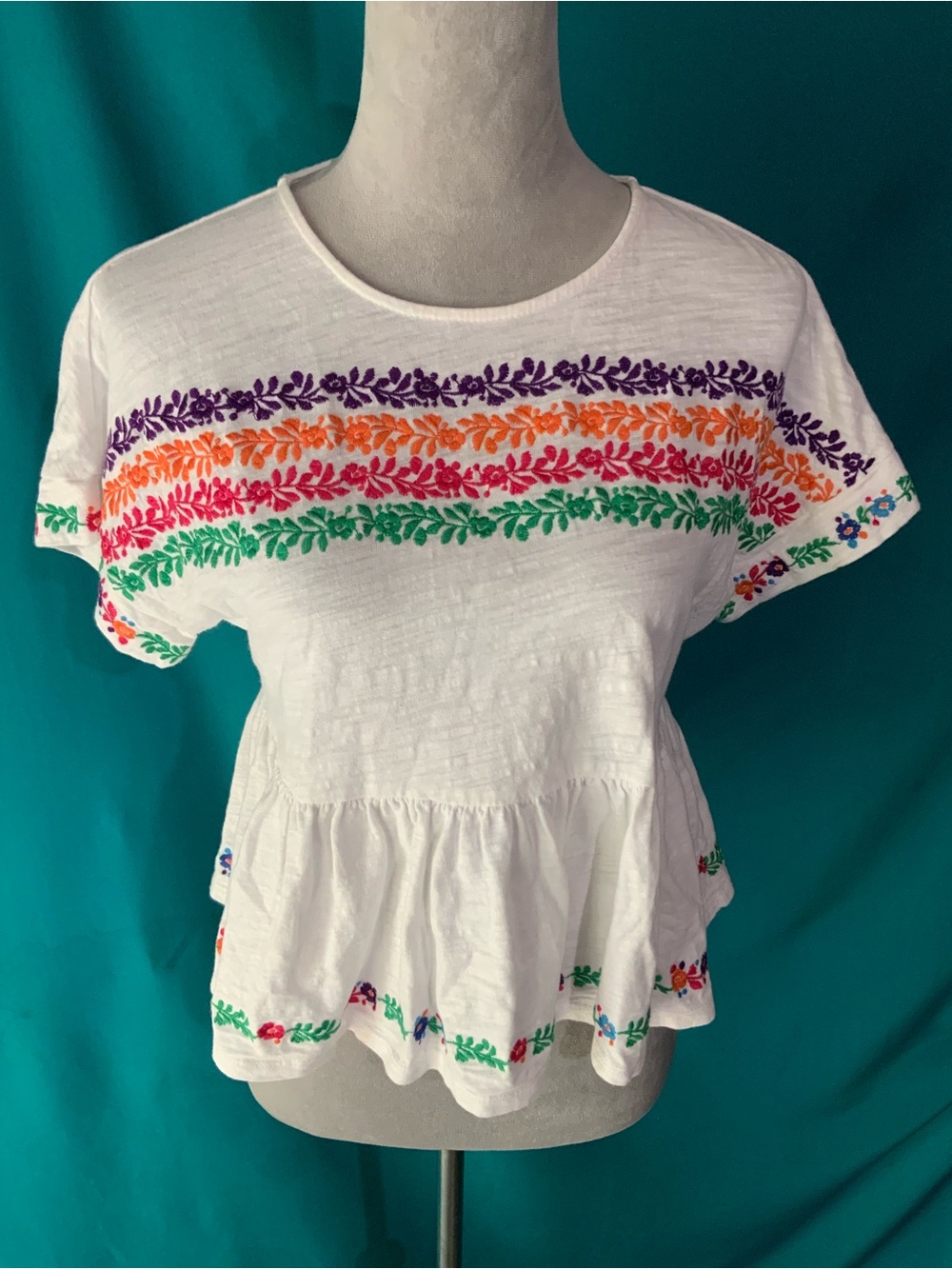 THML, WHITE EMBROIDERED PEPLUM TOP, COLORFUL HORIZONTAL FLORAL EMBROIDERY